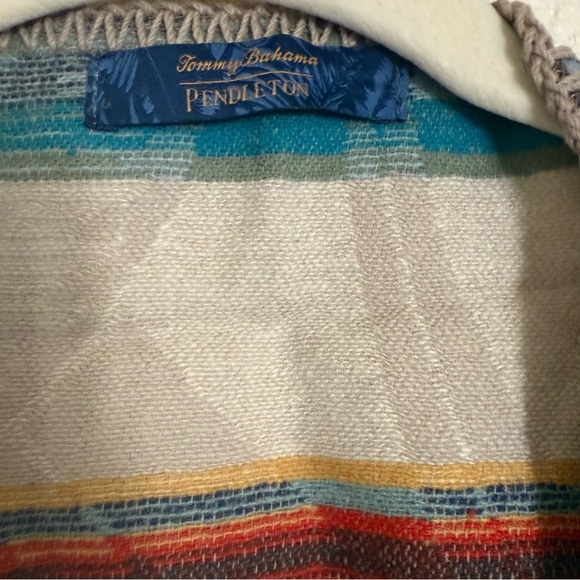Pendleton Aztec Southwest Wool Cape Poncho Tommy Bahama - Picture 5 of 12
